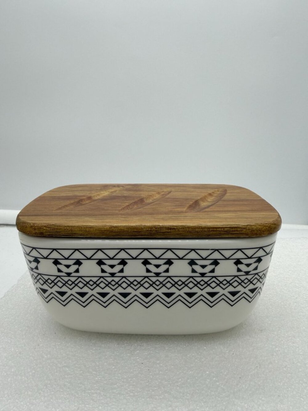 Dowan Bohemian Style Ceramic Butter Cheese Dish with Wood Lid